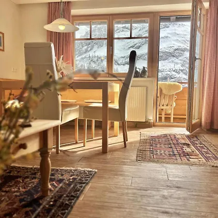 Lägenhet Haus Wallis By Stayfritz - Ski-in Ski-out Am Arlberg *