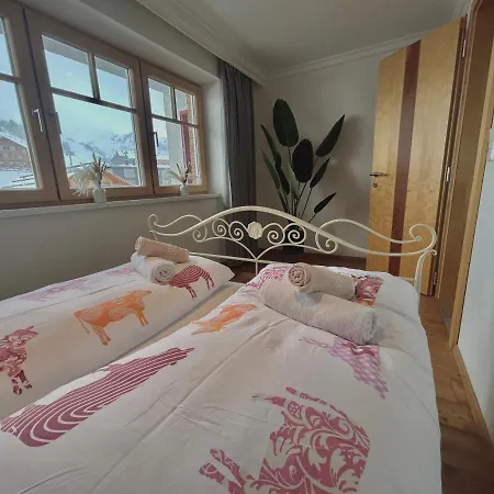 Haus Wallis By Stayfritz - Ski-in Ski-out Am Arlberg Apartment
