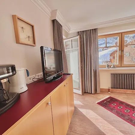 Haus Wallis By Stayfritz - Ski-in Ski-out Am Arlberg Apartment