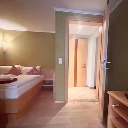 Haus Wallis By Stayfritz - Ski-in Ski-out Am Arlberg Apartment