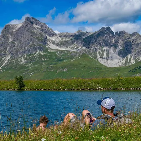 Haus Wallis By Stayfritz - Ski-in Ski-out Am Arlberg Lägenhet