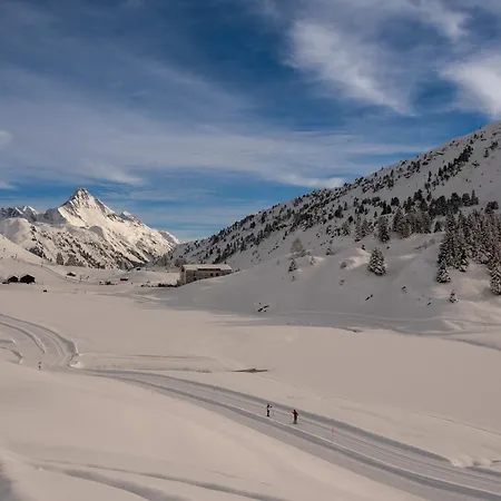 Haus Wallis By Stayfritz - Ski-in Ski-out Am Arlberg Apartment